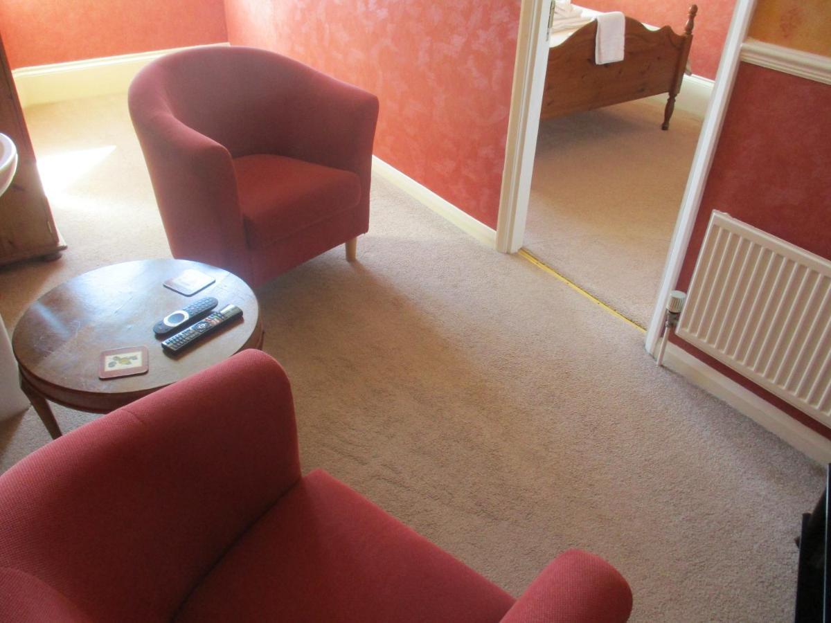 Ashwood Grange Bed & Breakfast Торки Екстериор снимка