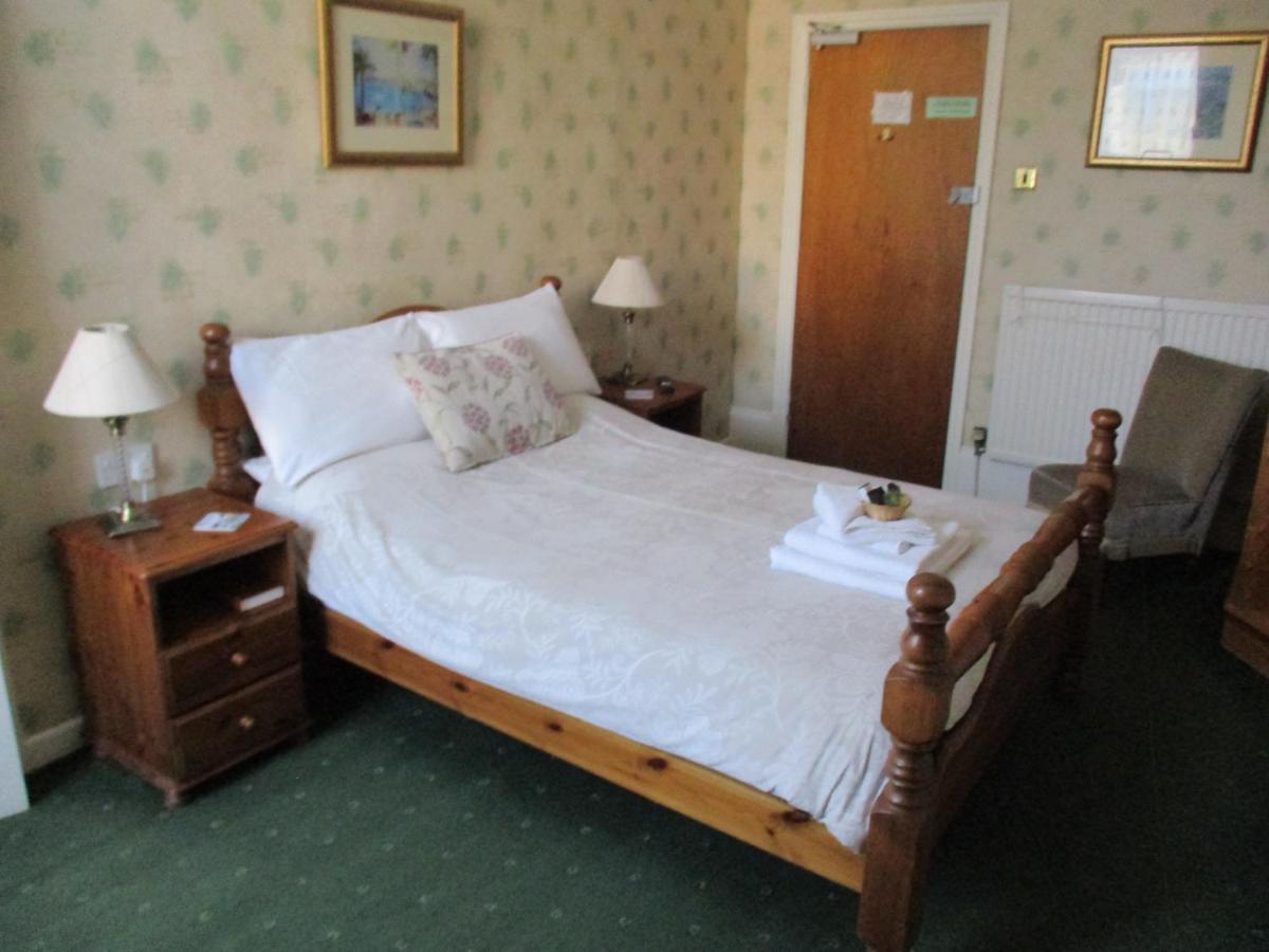Ashwood Grange Bed & Breakfast Торки Екстериор снимка