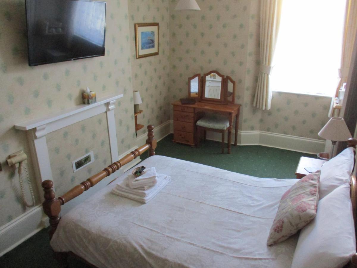 Ashwood Grange Bed & Breakfast Торки Екстериор снимка