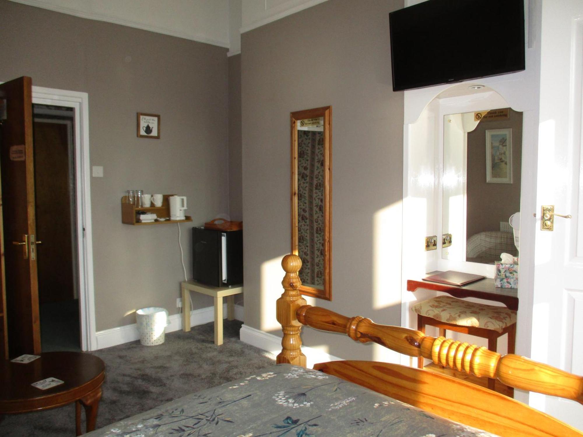 Ashwood Grange Bed & Breakfast Торки Екстериор снимка