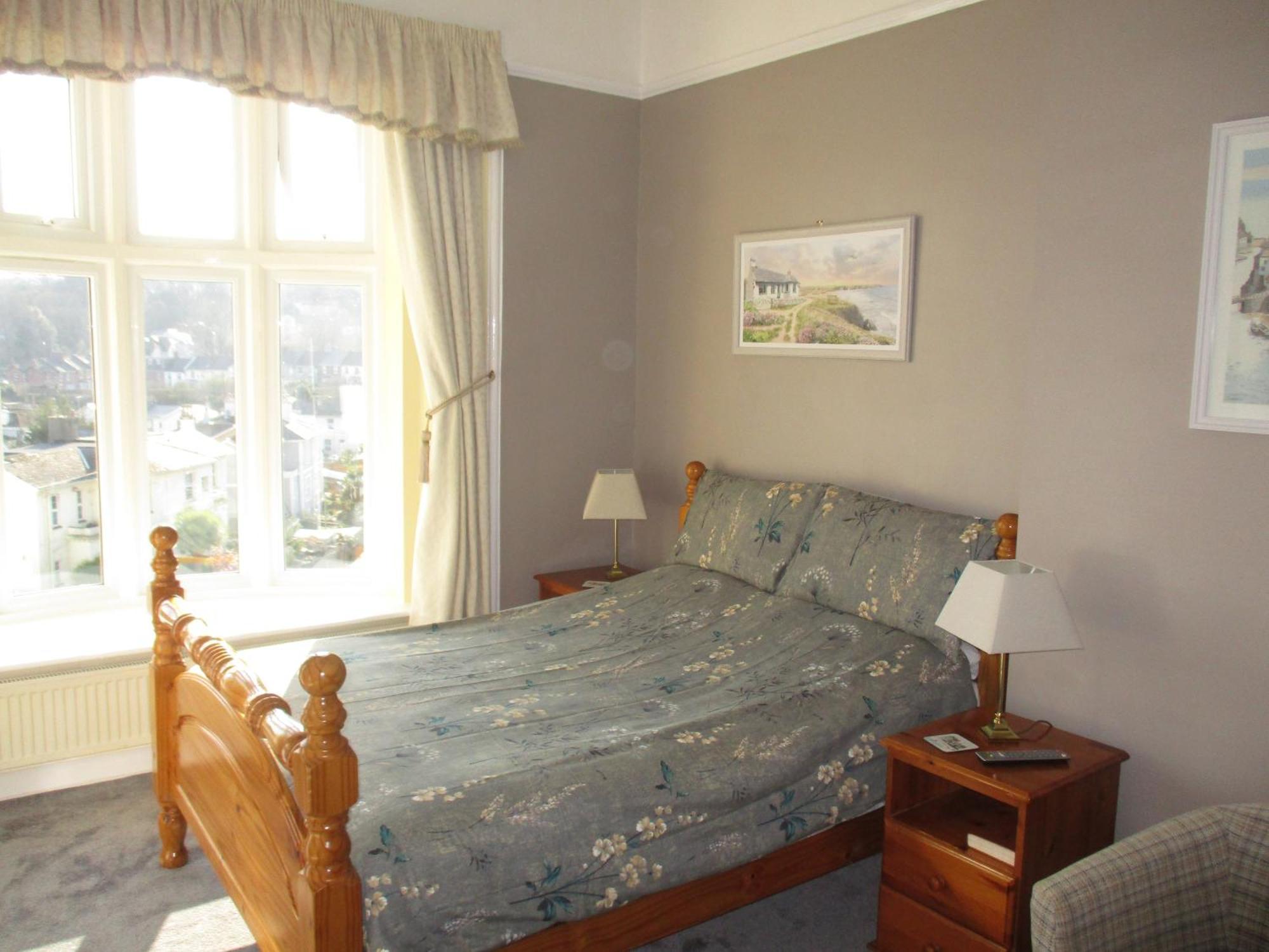 Ashwood Grange Bed & Breakfast Торки Екстериор снимка