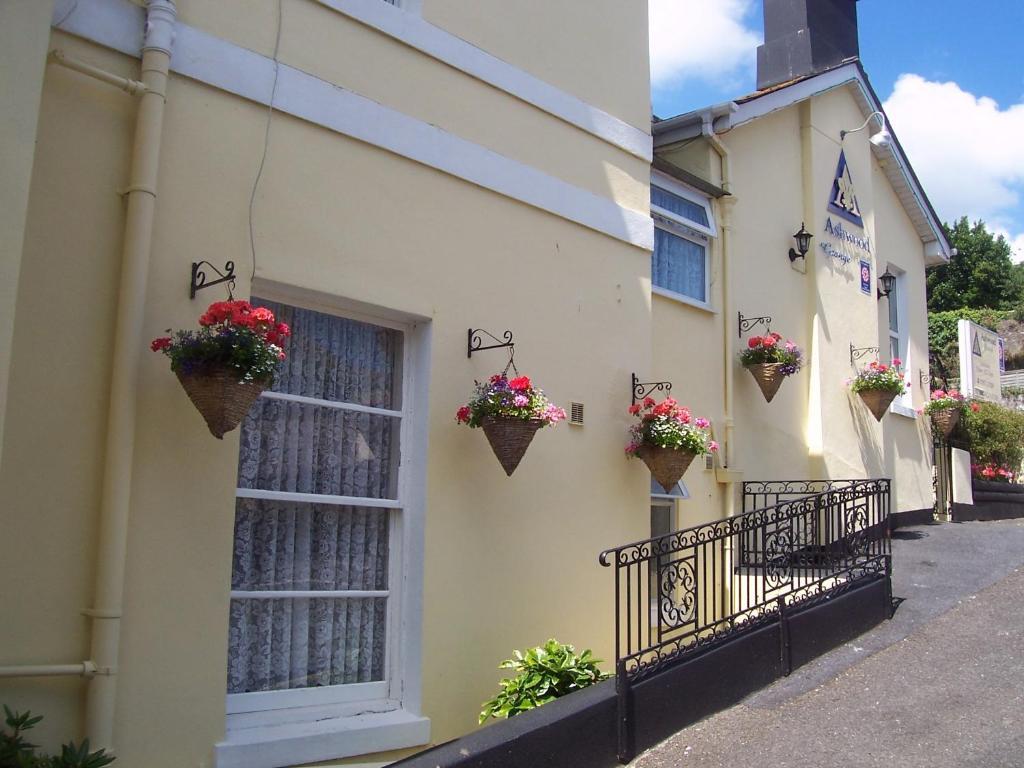 Ashwood Grange Bed & Breakfast Торки Екстериор снимка