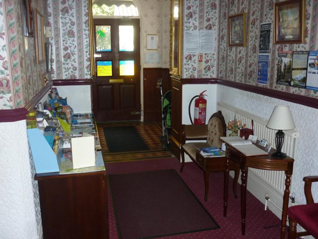 Ashwood Grange Bed & Breakfast Торки Екстериор снимка