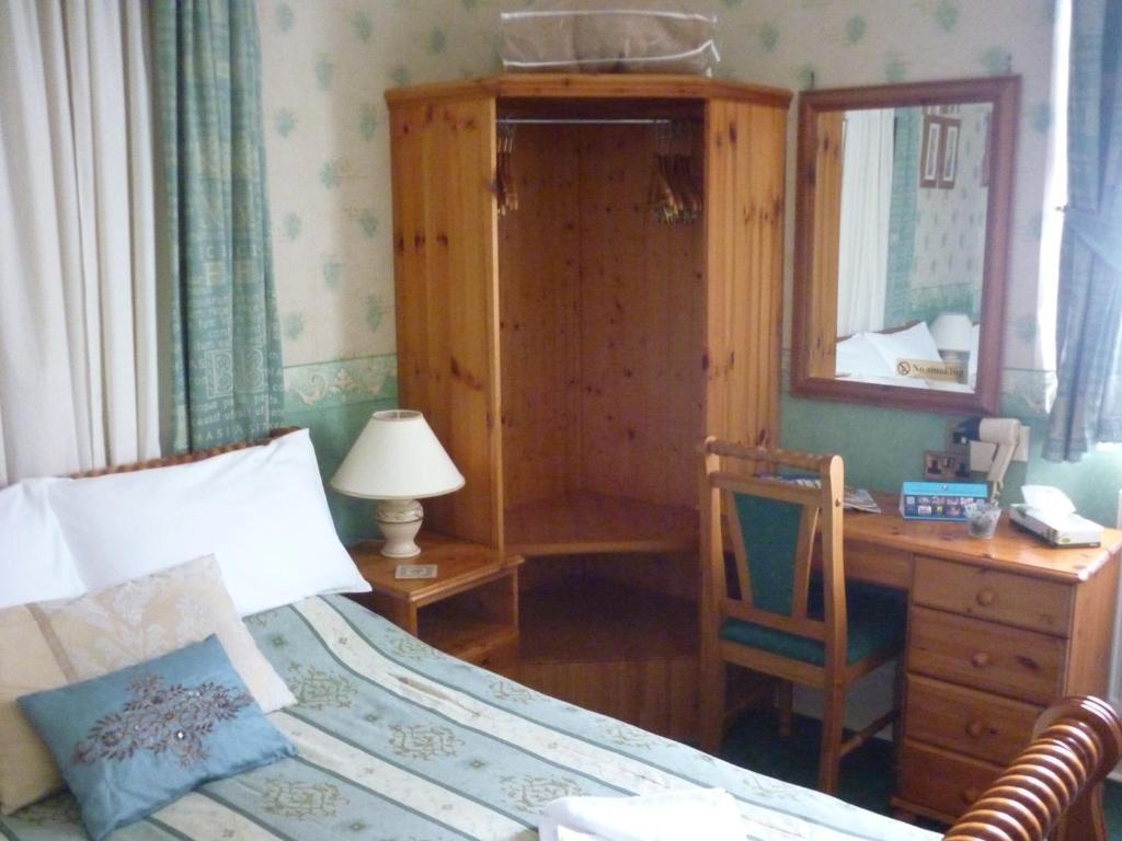 Ashwood Grange Bed & Breakfast Торки Стая снимка