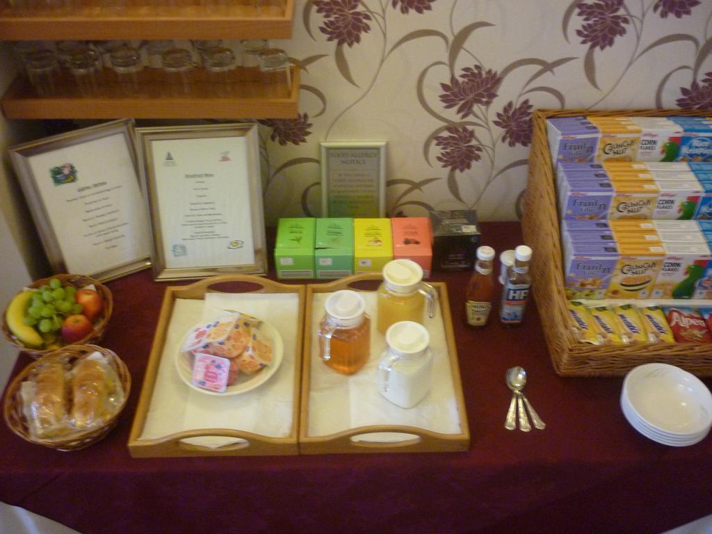 Ashwood Grange Bed & Breakfast Торки Екстериор снимка