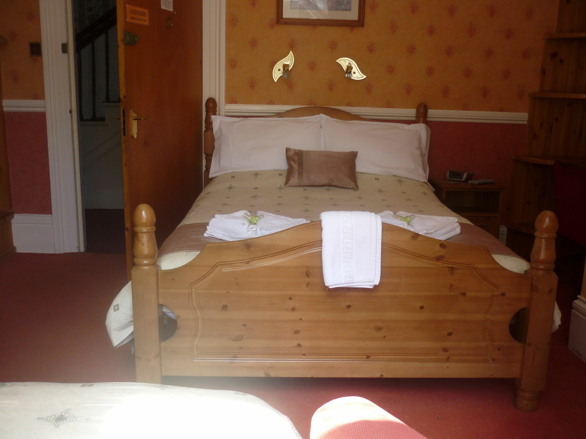 Ashwood Grange Bed & Breakfast Торки Екстериор снимка