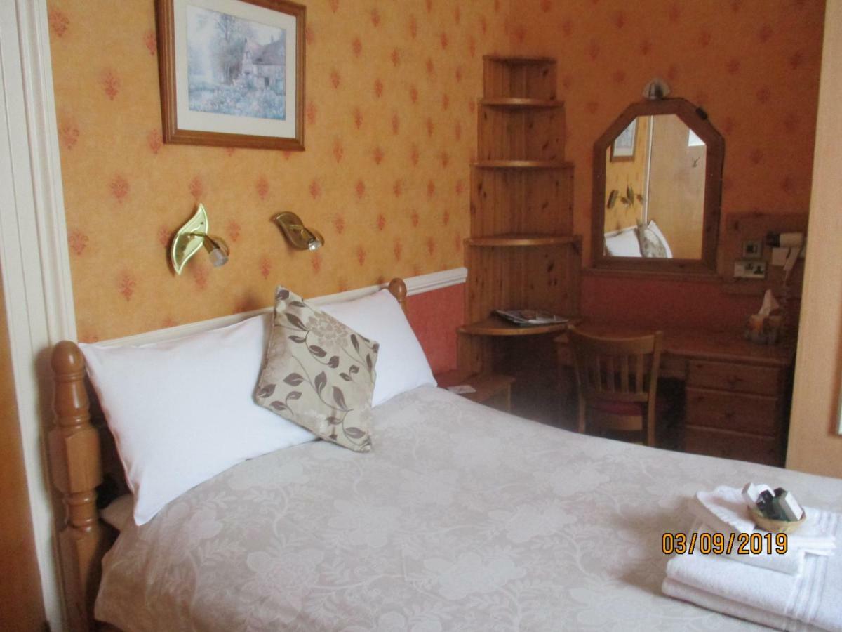 Ashwood Grange Bed & Breakfast Торки Екстериор снимка